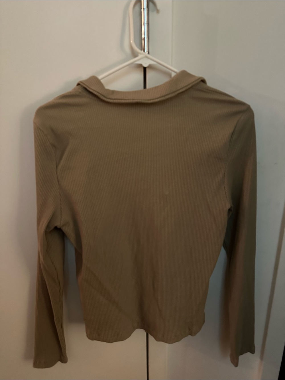 🆕 Mango Ribbed Button-Front Collared Top — Beige Taupe - Picture 2 of 4